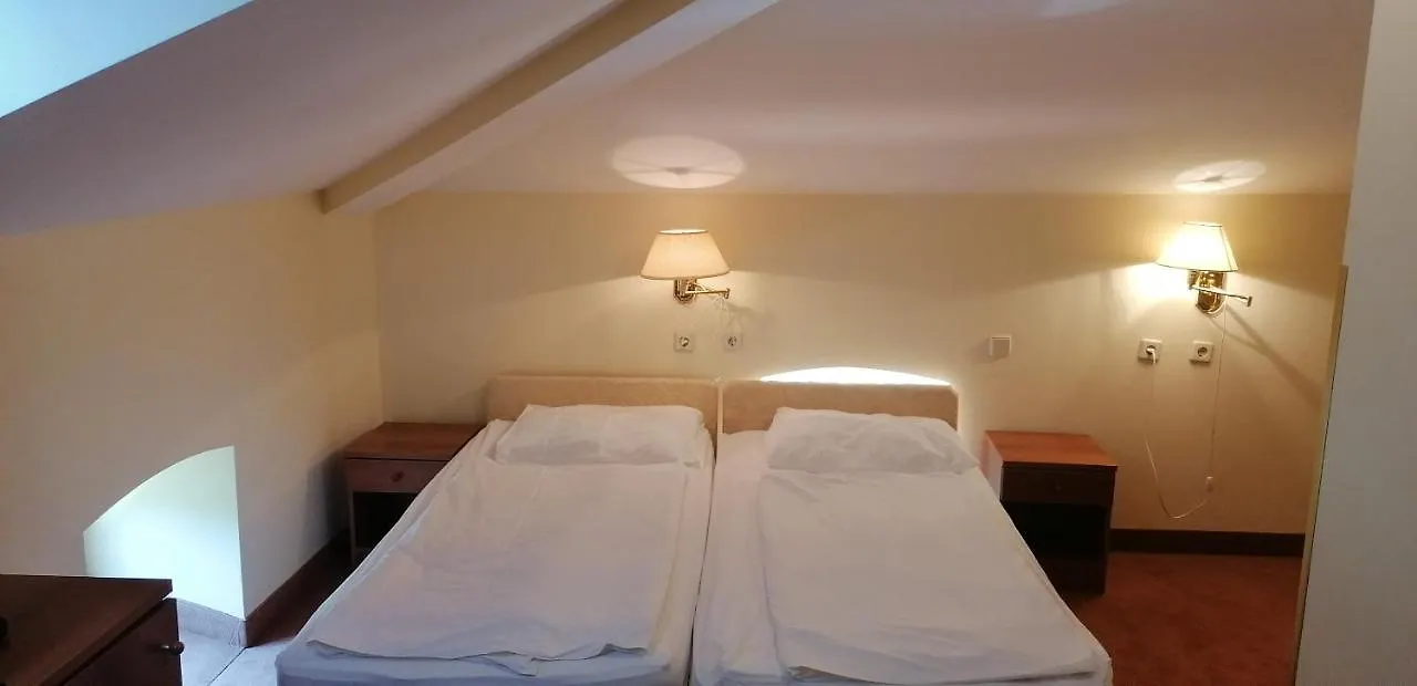 Hotel Vila Ruzica- Glavna Zgrada I Depandanse Crikvenica 3*,