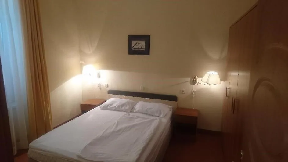 Hotel Vila Ruzica- Glavna Zgrada I Depandanse Crikvenica 3*,