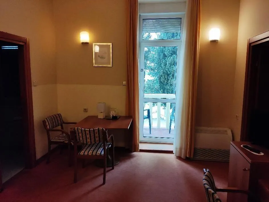 Hotel Vila Ruzica- Glavna Zgrada I Depandanse Crikvenica