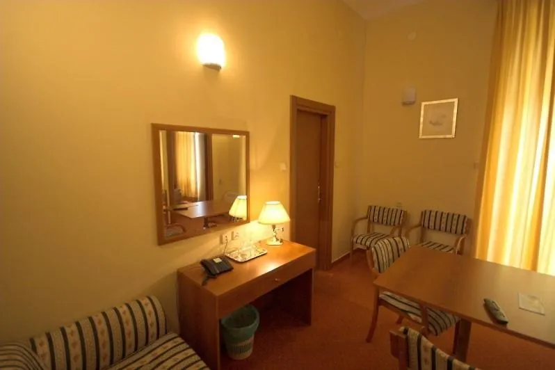 Hotel Vila Ruzica- Glavna Zgrada I Depandanse Crikvenica Hırvatistan