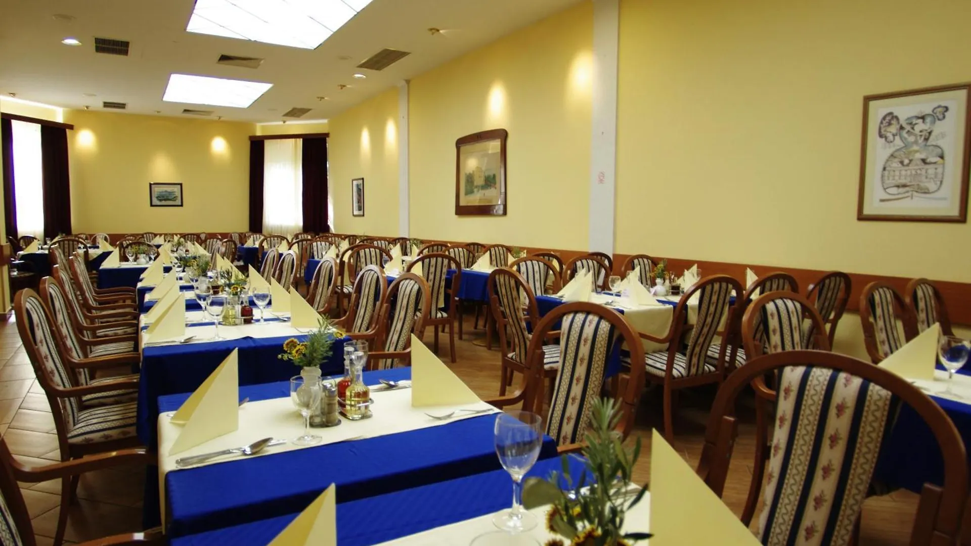 Hotel Vila Ruzica- Glavna Zgrada I Depandanse Crikvenica 3*,