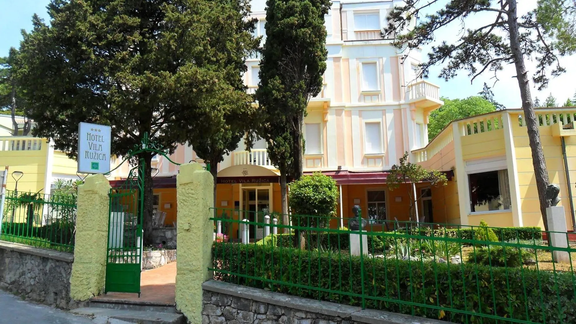 Hotel Vila Ruzica- Glavna Zgrada I Depandanse Crikvenica
