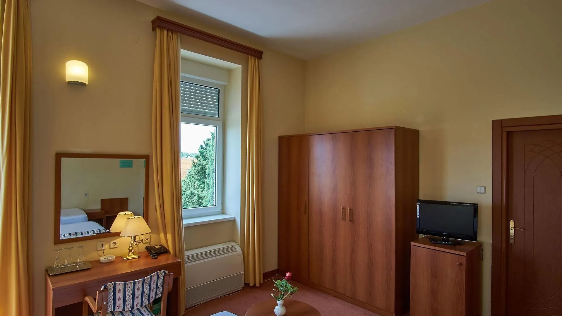 Hotel Vila Ruzica- Glavna Zgrada I Depandanse Crikvenica