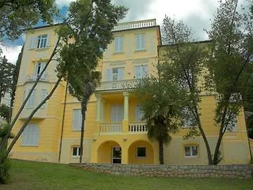 Hotel Vila Ruzica- Glavna Zgrada I Depandanse Crikvenica